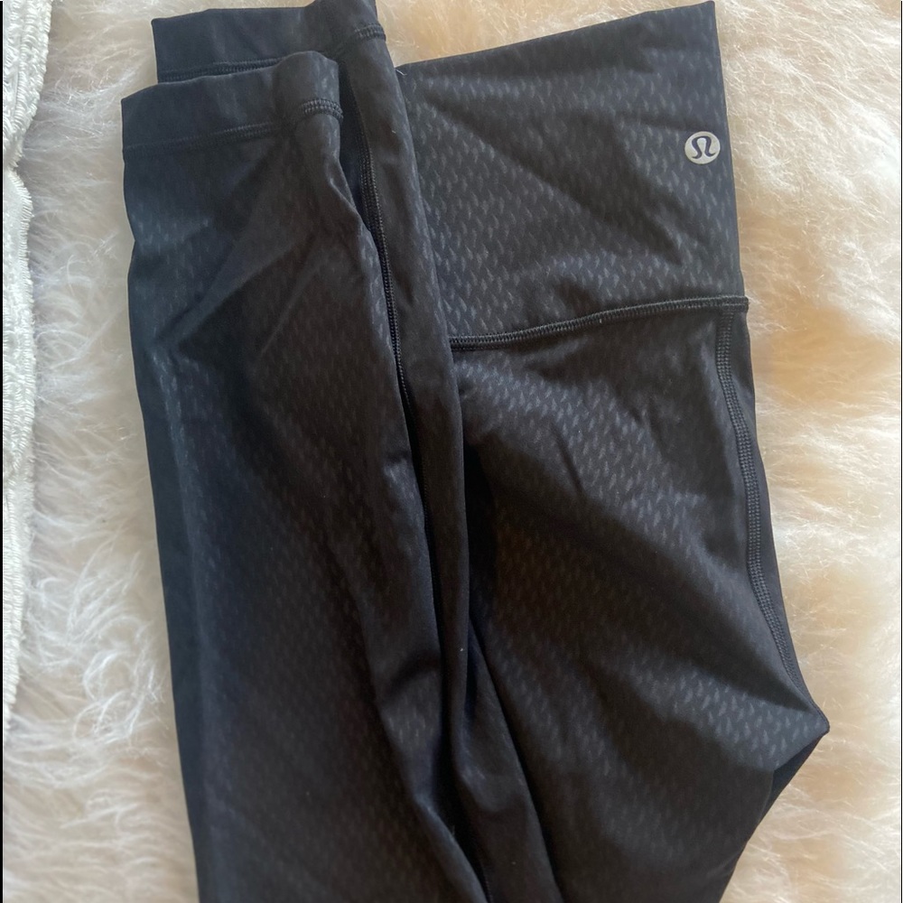 Lululemon allign